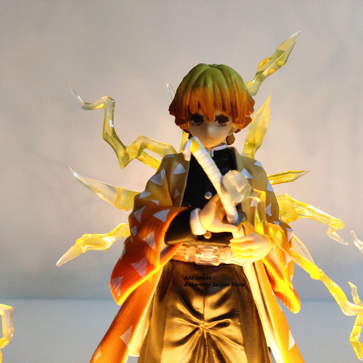 Anime Demon Slayer Zenitsu with Thunderclap and Flash Effect PVC Action Figure Model Toy