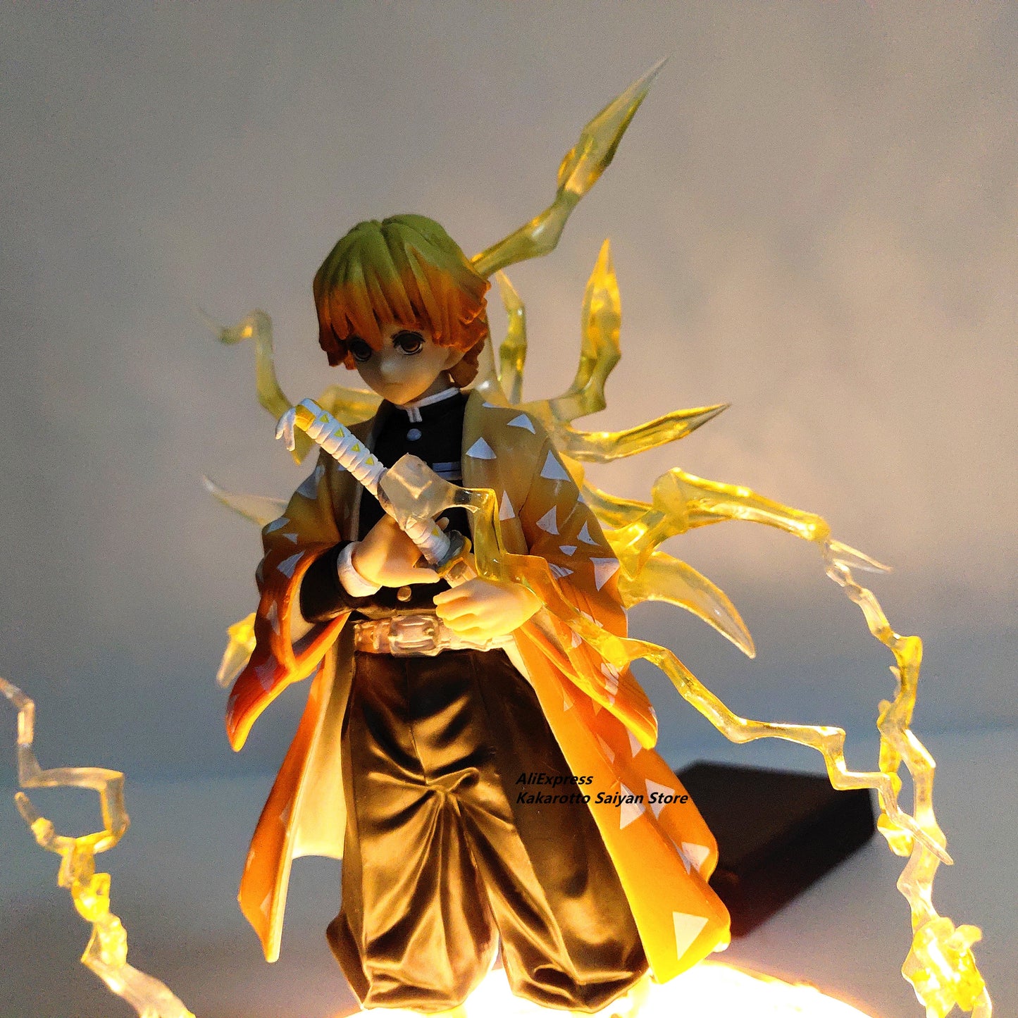 Anime Demon Slayer Zenitsu with Thunderclap and Flash Effect PVC Action Figure Model Toy