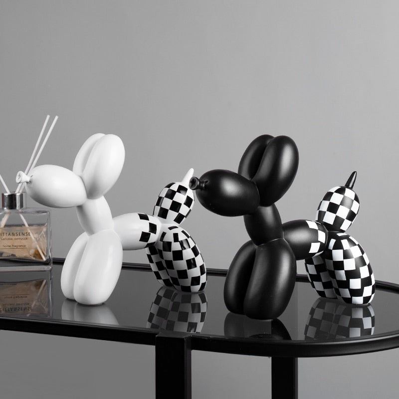 Luxury Balloon Dog Half Checkerboard Resin Sculpture Home Decoration