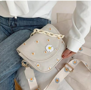Beautiful Cute Daisy Flowers Saddle Handbag Shoulder Bag